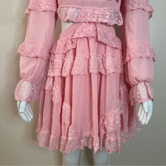 Pink V-neckline lace ruffle crisscross back cutout long sleeve mini dress - Picture 4 of 10